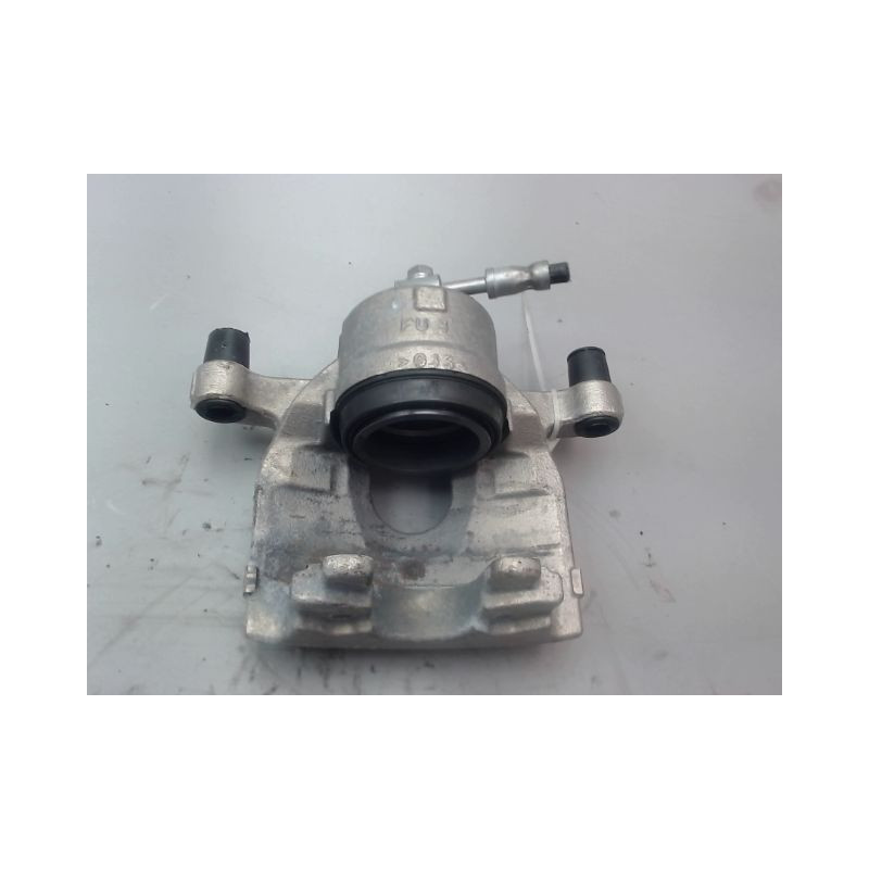 ETRIER DE FREIN AVANT DROIT FORD PUMA