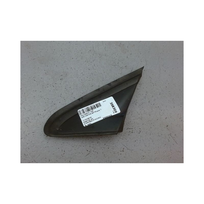 ELARGISSEUR AILE AVANT GAUCHE PEUGEOT 208 Phase 1 2012-...
