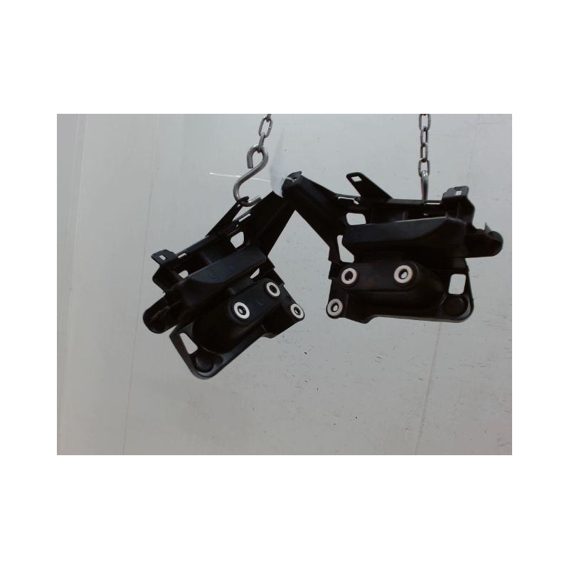 JEU SUPPORTS PARE-CHOC ARRIERE PEUGEOT 208 2012-...