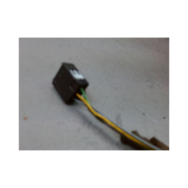 RETROVISEUR EXTERIEUR ELECTRIQUE GAUCHE TOYOTA YARIS I Phase 2 2003-2005