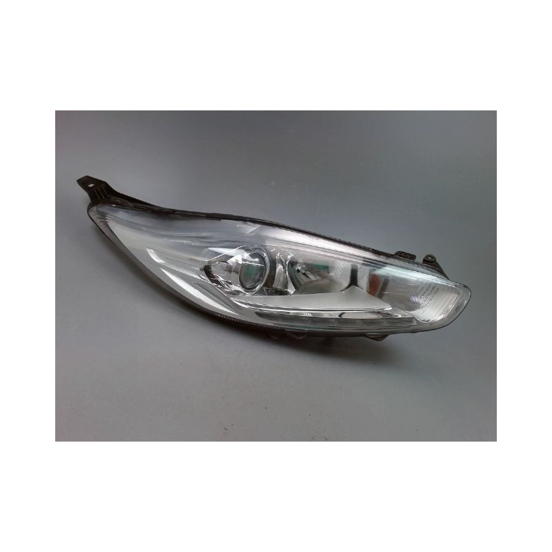 PHARE DROIT FORD FIESTA 2010-