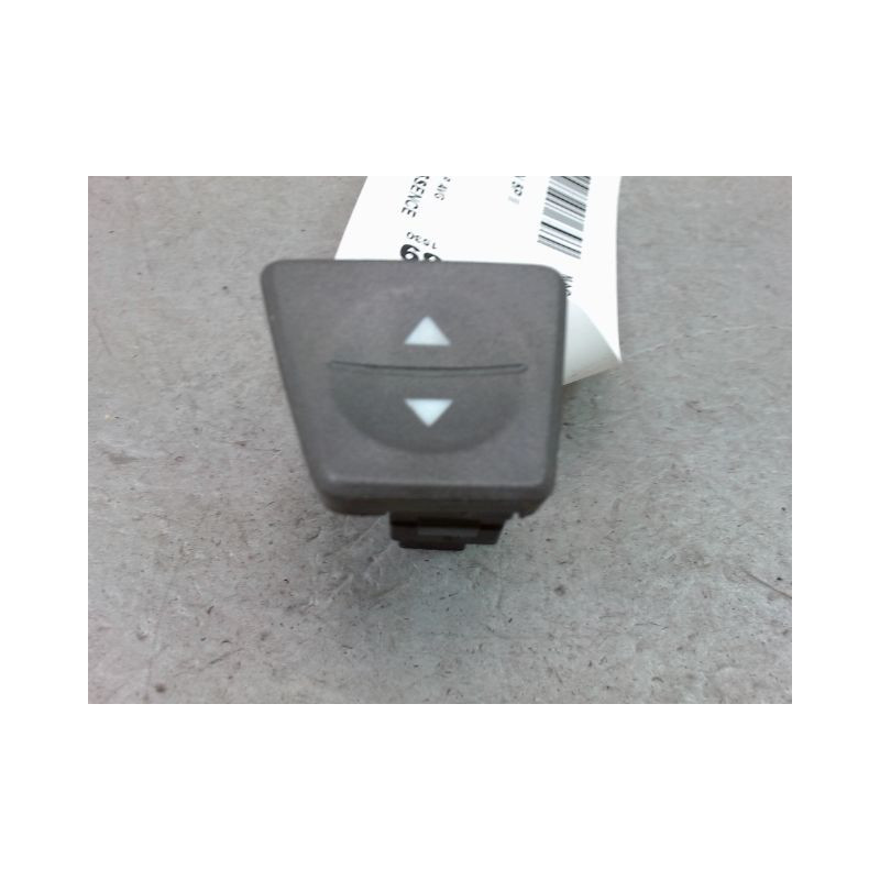 COMMANDE LEVE-GLACE PORTE AVG FIAT PANDA II 2003-2012