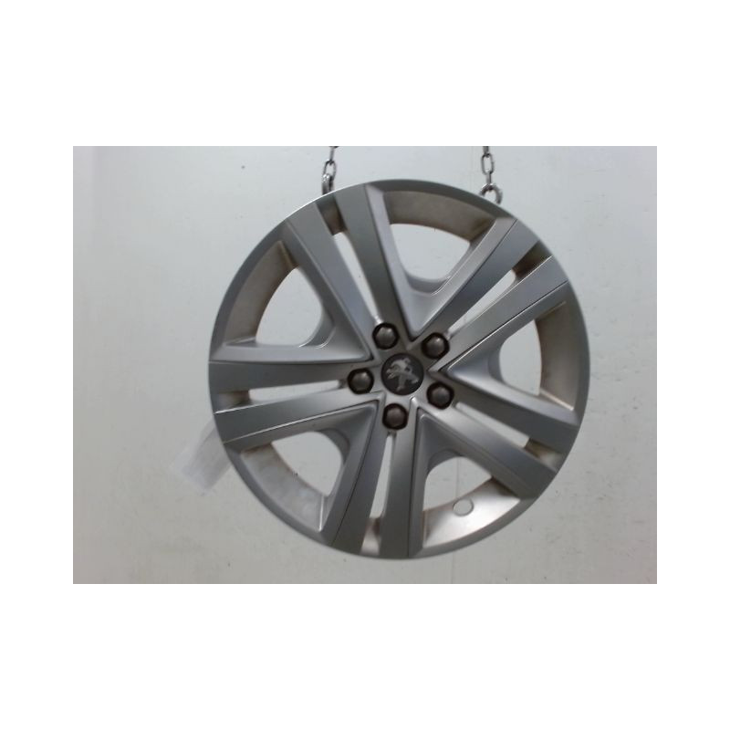 ENJOLIVEUR DE ROUE PEUGEOT 208 2012-...