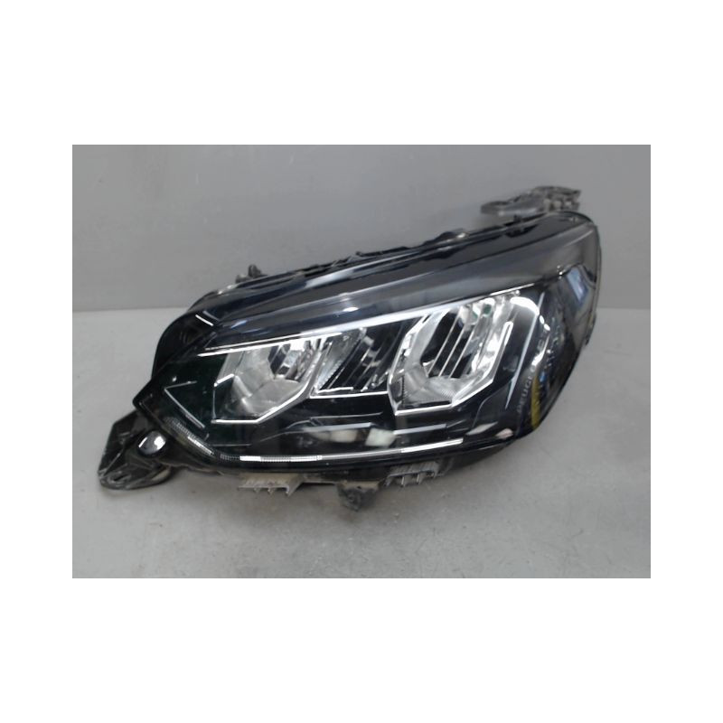 PHARE GAUCHE PEUGEOT 208