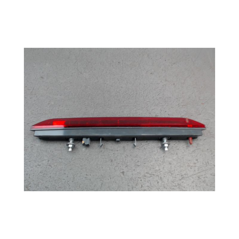 FEUX STOP SUPPLEMENTAIRE PEUGEOT 3008