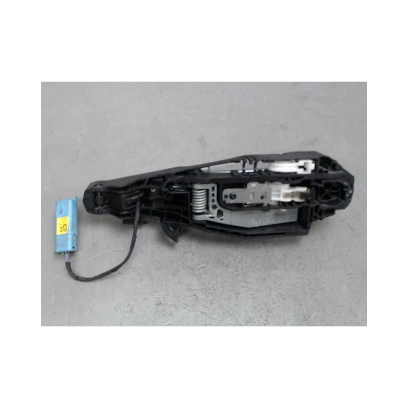 POIGNEE EXTERIEURE PORTE AVANT DROIT PEUGEOT 308
