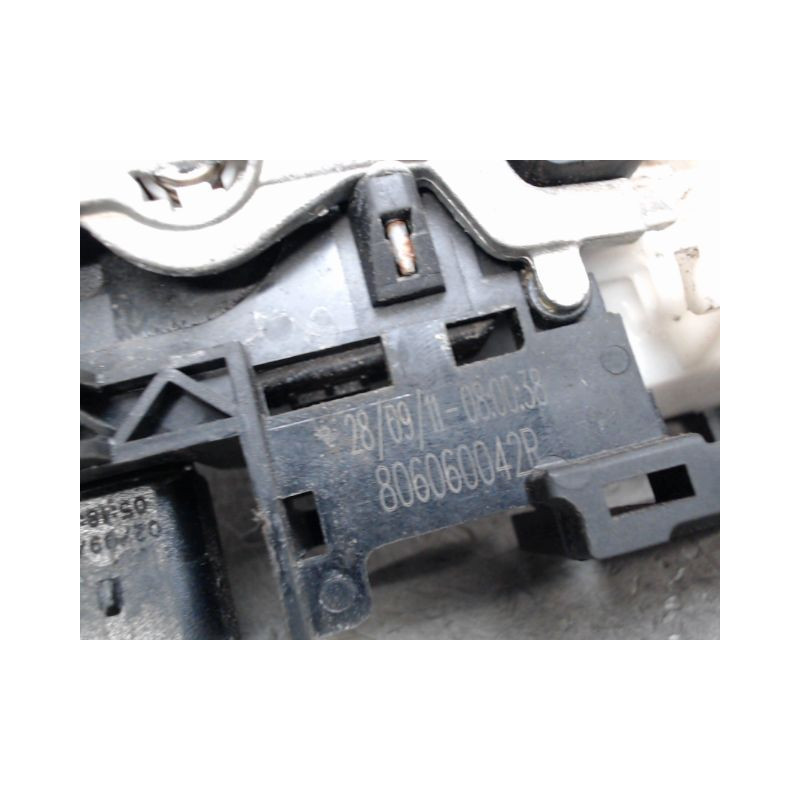 POIGNEE EXTERIEURE PORTE ARRIERE DROIT RENAULT MEGANE