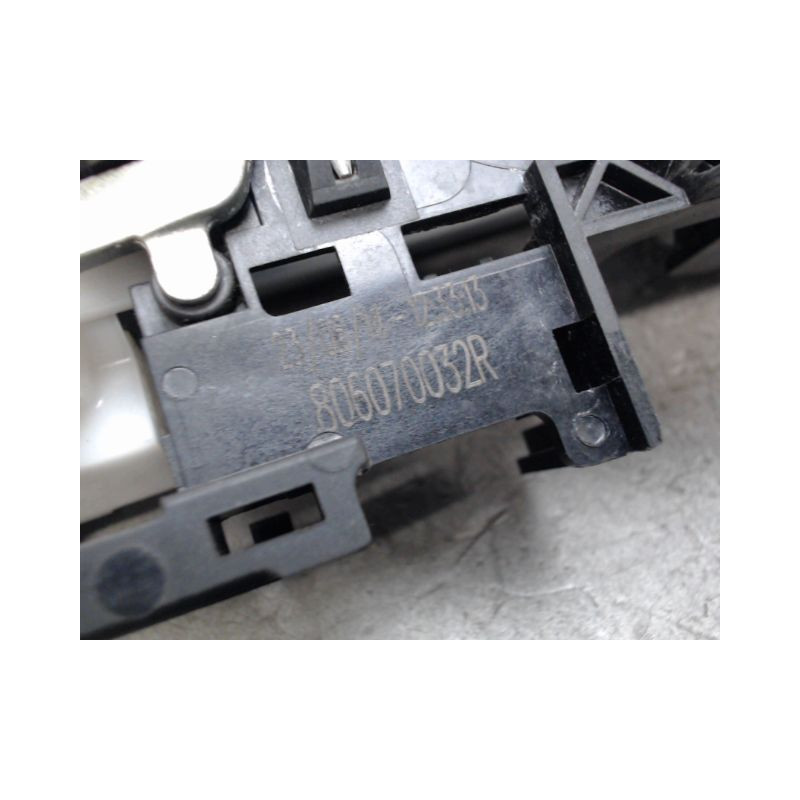 POIGNEE EXTERIEURE PORTE ARRIERE GAUCHE RENAULT MEGANE
