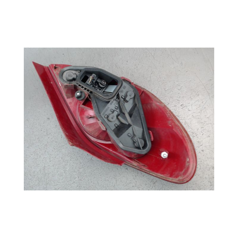 FEU ARRIERE DROIT PEUGEOT 207