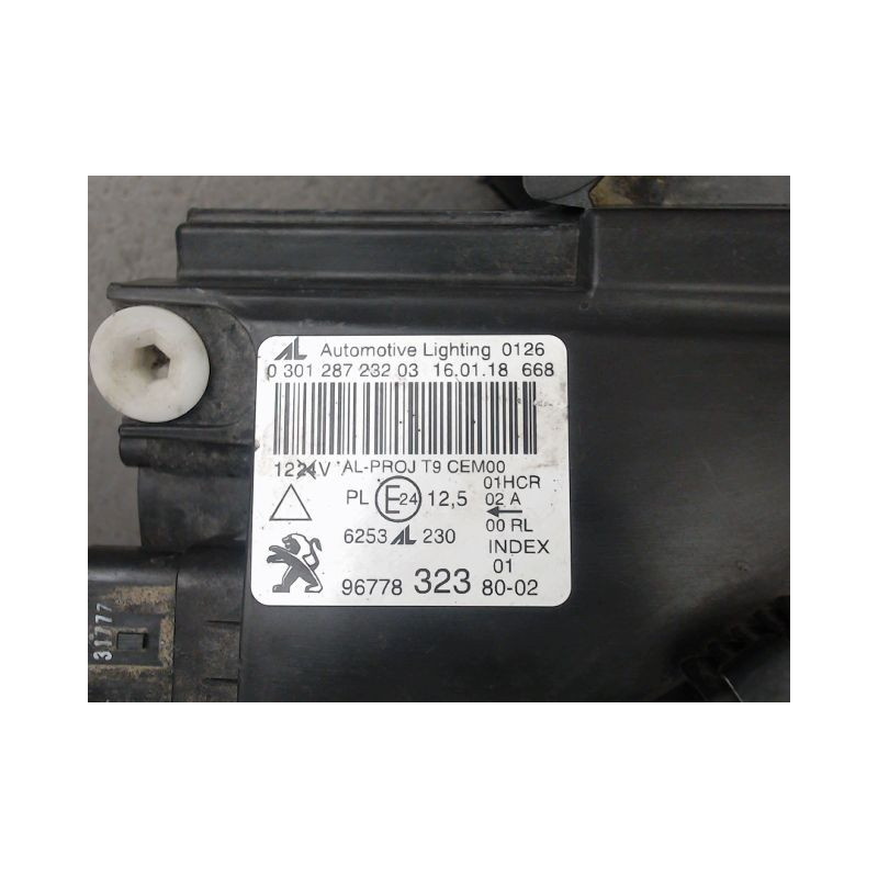PHARE DROIT PEUGEOT 308