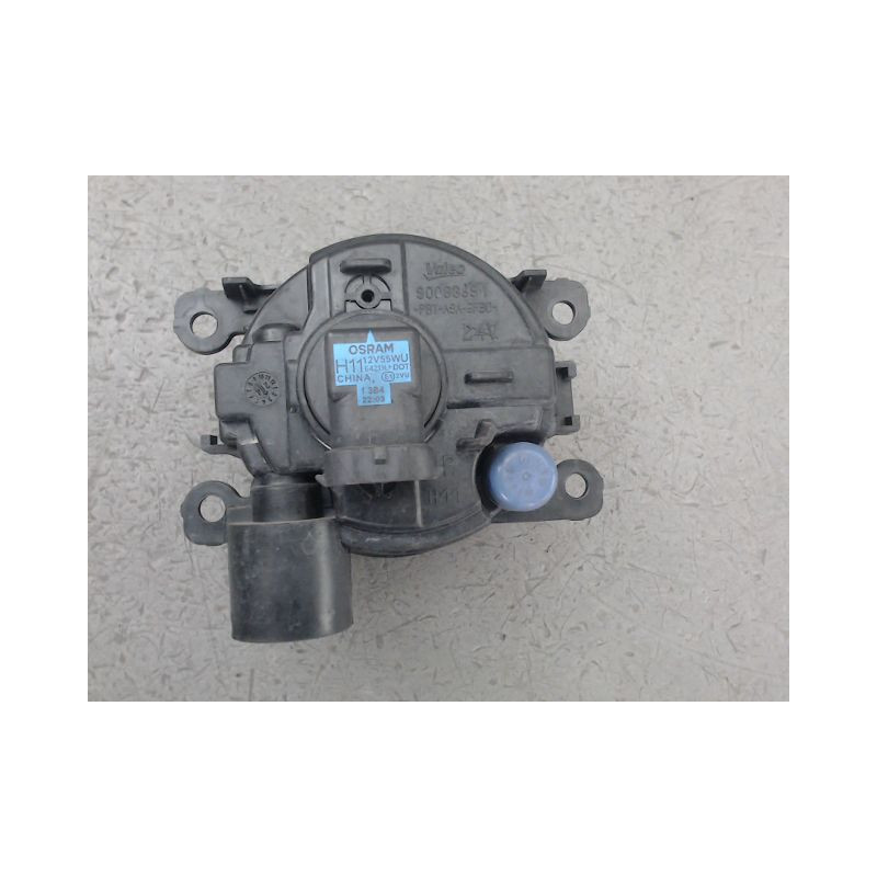 PHARE ANTIBROUILLARD AVANT DROIT RENAULT CLIO