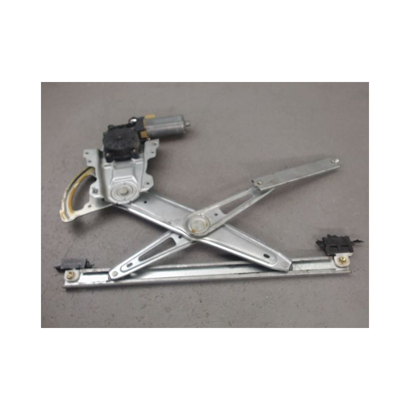 MECANISME LEVE-GLACE AVANT DROIT TOYOTA YARIS