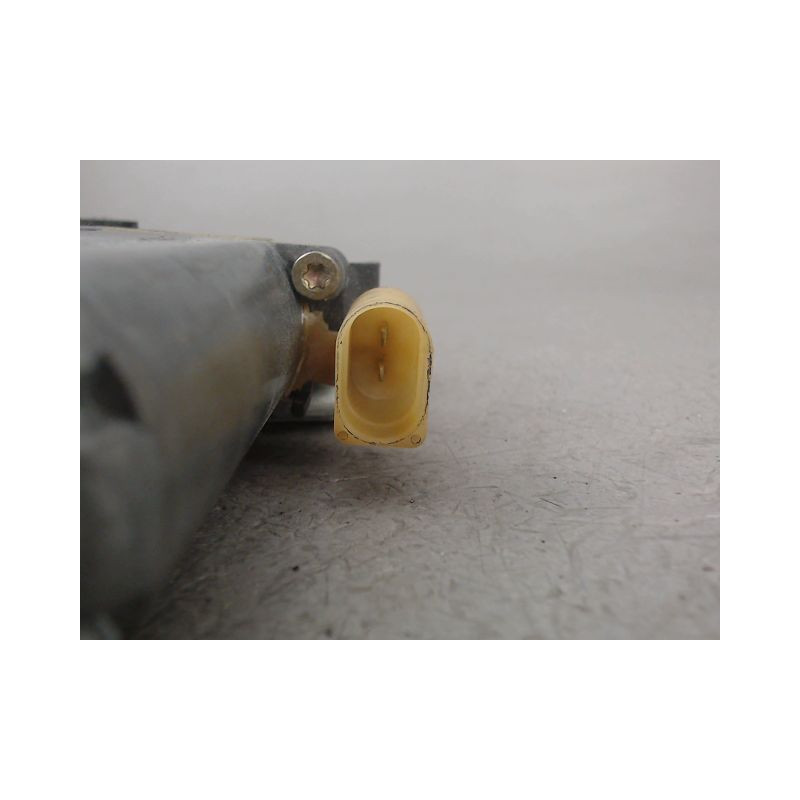 MECANISME LEVE-GLACE AVANT DROIT TOYOTA YARIS
