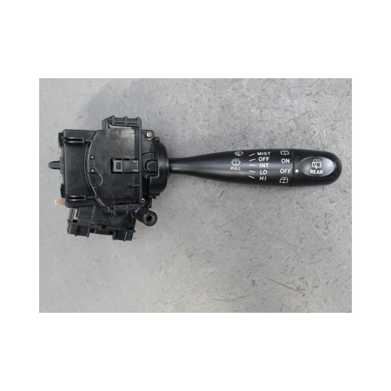 COMMANDE ESSUIE GLACE TOYOTA YARIS