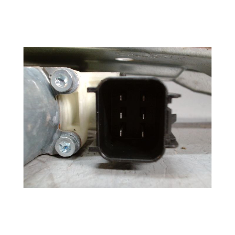 MECANISME+MOTEUR LEVE-GLACE ARRIERE DROIT FORD FOCUS