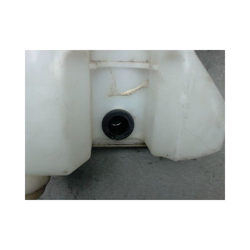 RESERVOIR LAVE-GLACE AVANT RENAULT CLIO
