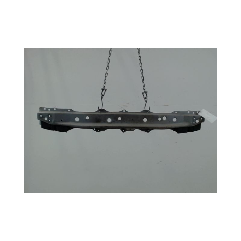 TRAVERSE INFERIEURE ARMATURE AVANT TOYOTA YARIS