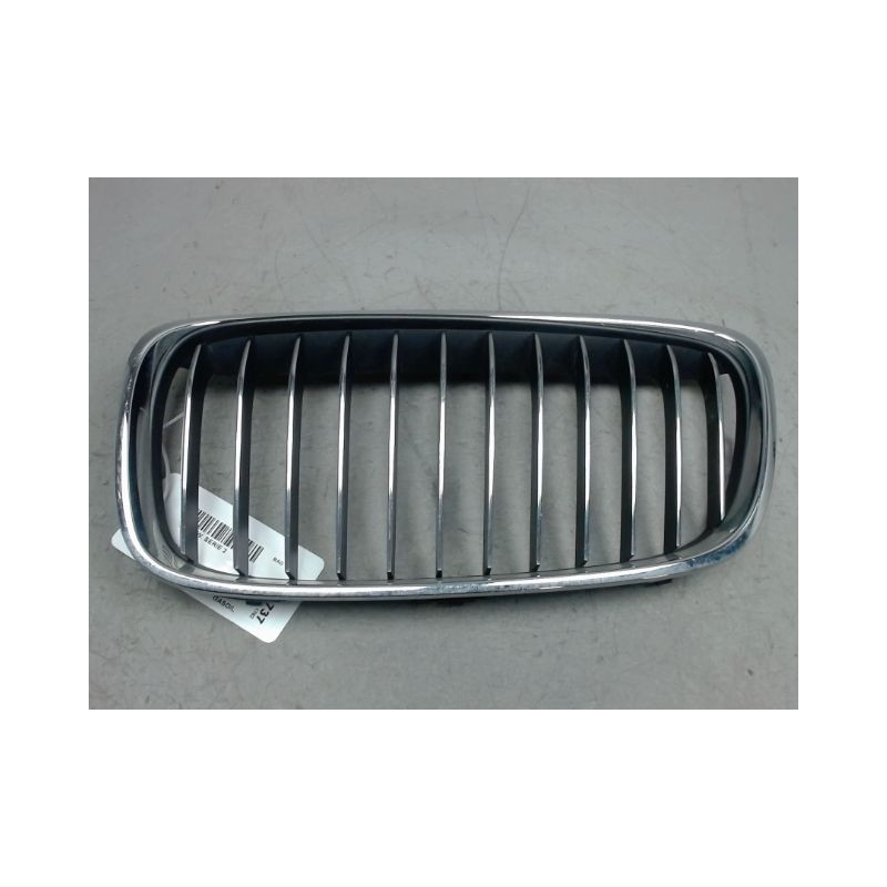 GRILLE CALANDRE GAUCHE B.M.W. SERIE 2
