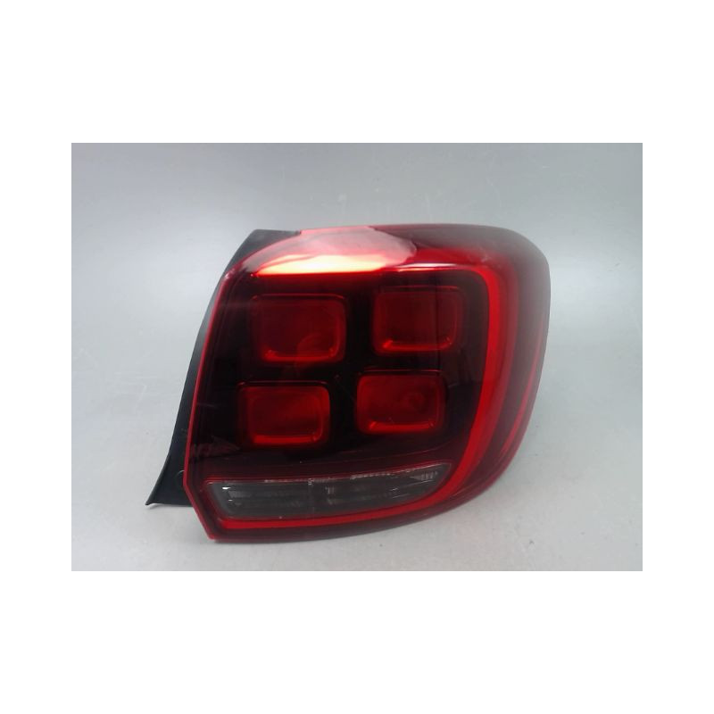 FEU ARRIERE DROIT DACIA SANDERO II Phase 1 2012-...