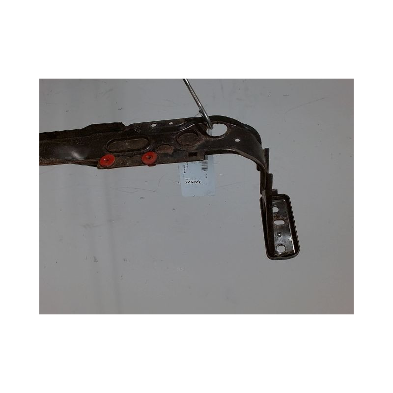 TRAVERSE INFERIEURE ARMATURE AVANT FORD T.CONNECT