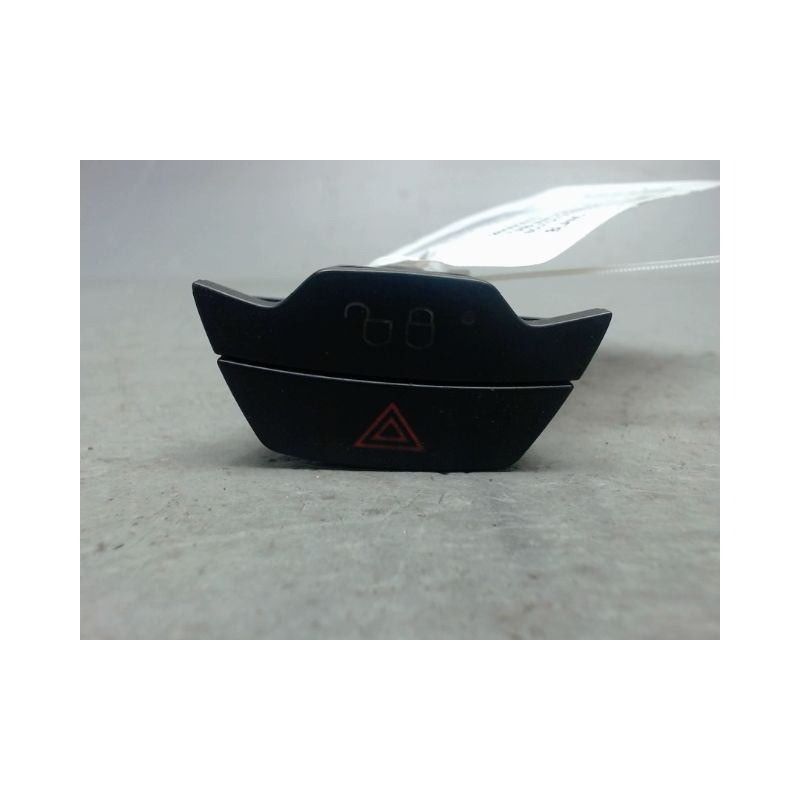 BOUTON DE WARNING FORD T.CONNECT