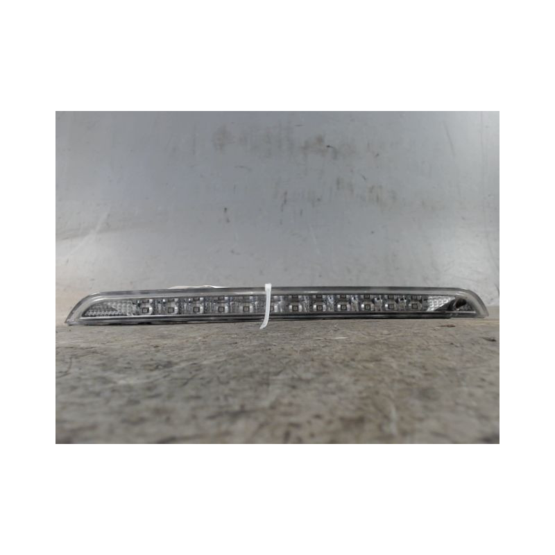 FEUX STOP SUPPLEMENTAIRE PEUGEOT 2008
