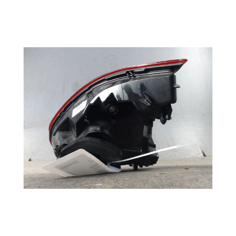 FEU ARRIERE INTERIEUR GAUCHE PEUGEOT 2008