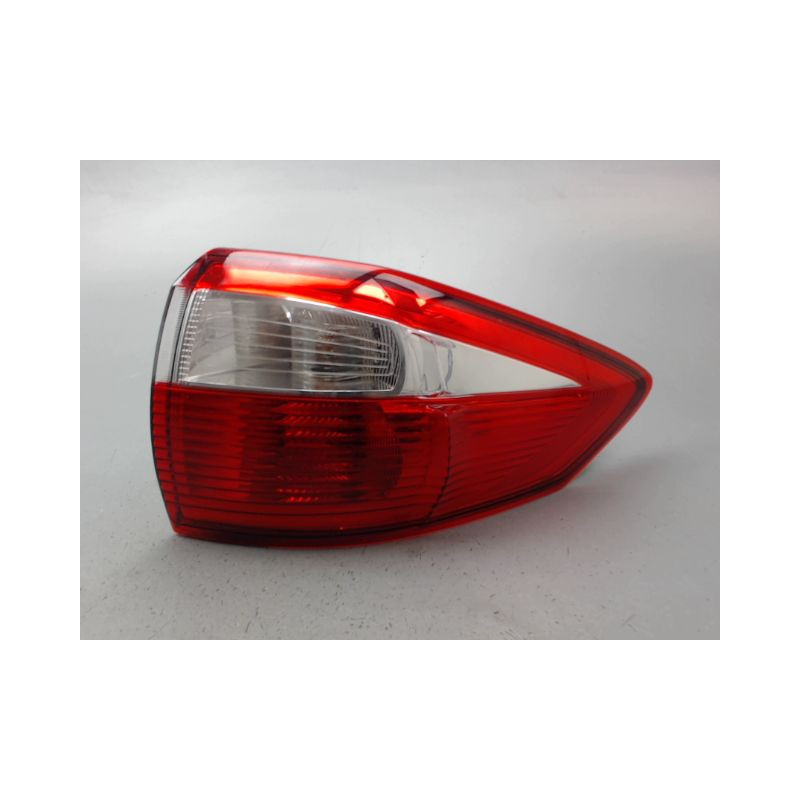 FEU ARRIERE DROIT FORD C-MAX