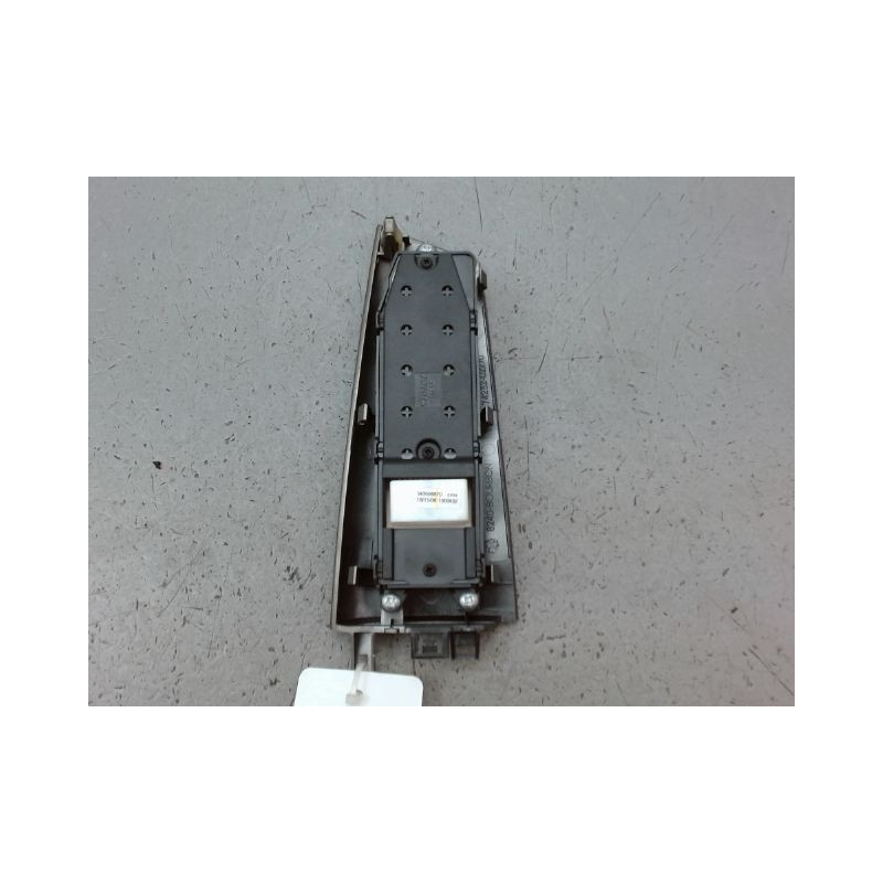 COMMANDE LEVE-GLACE PORTE AVG TOYOTA COROLLA X Phase 2 2004-2007