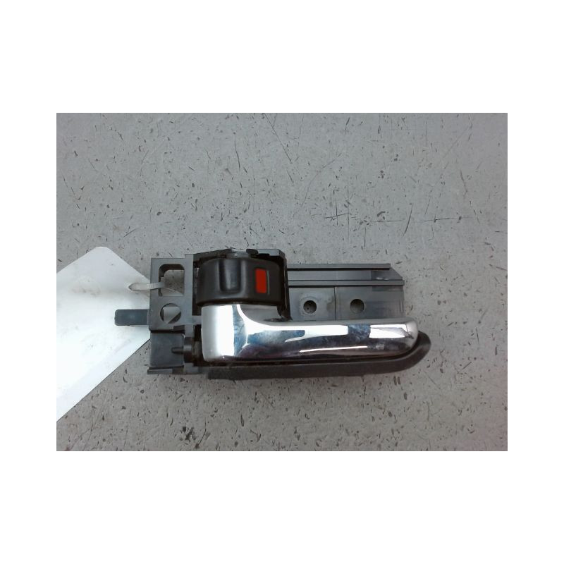 POIGNEE INTERIEURE PORTE AVANT GAUCHE TOYOTA COROLLA X Phase 2 2004-2007
