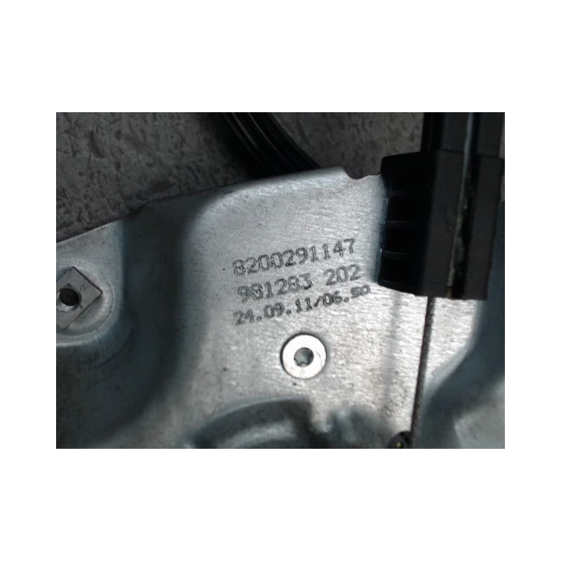 MECANISME LEVE-GLACE AVANT DROIT RENAULT CLIO