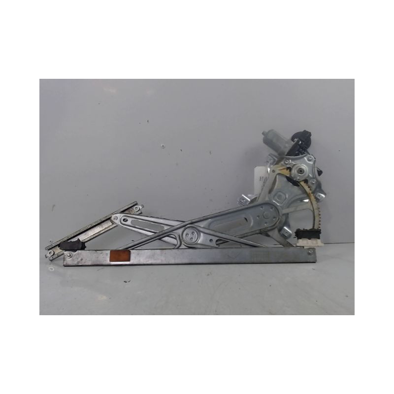 MECANISME+MOTEUR LEVE-GLACE AVANT DROIT TOYOTA AURIS