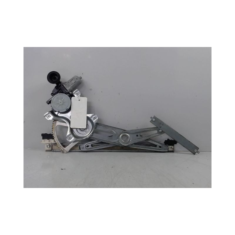 MECANISME+MOTEUR LEVE-GLACE AVANT DROIT TOYOTA AURIS