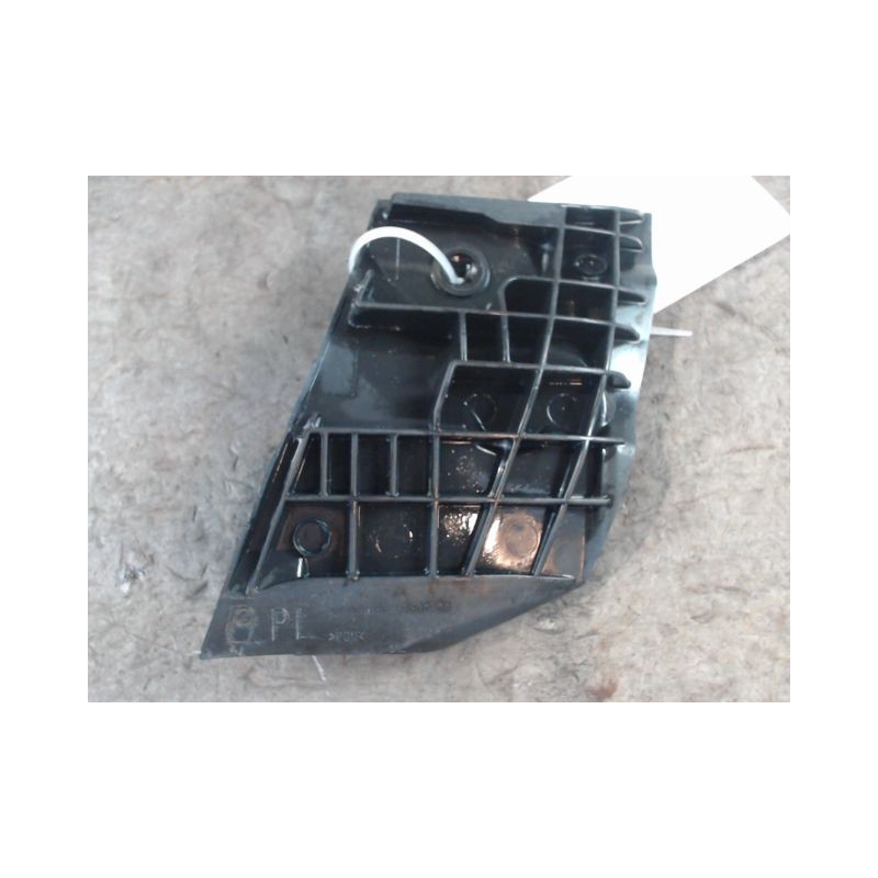 SUPPORT PARE-CHOC ARG PEUGEOT 107 3P