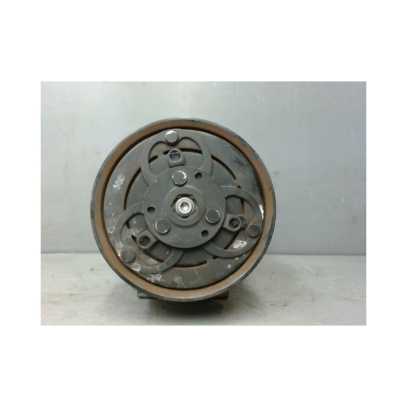 COMPRESSEUR AIR CONDITIONNE RENAULT CLIO