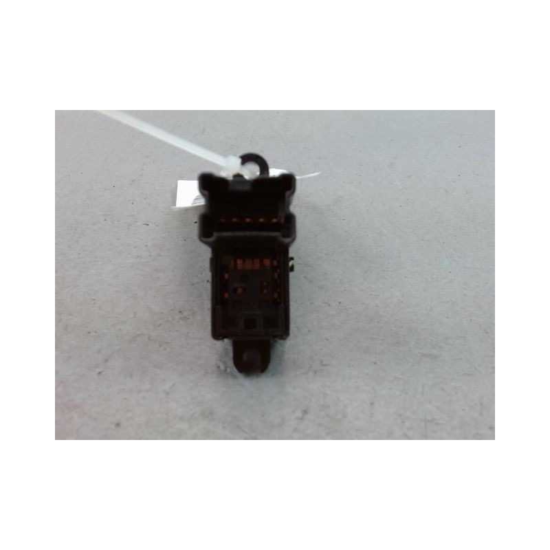 COMMANDE LEVE-GLACE PORTE ARG NISSAN JUKE Phase 1 2010-...
