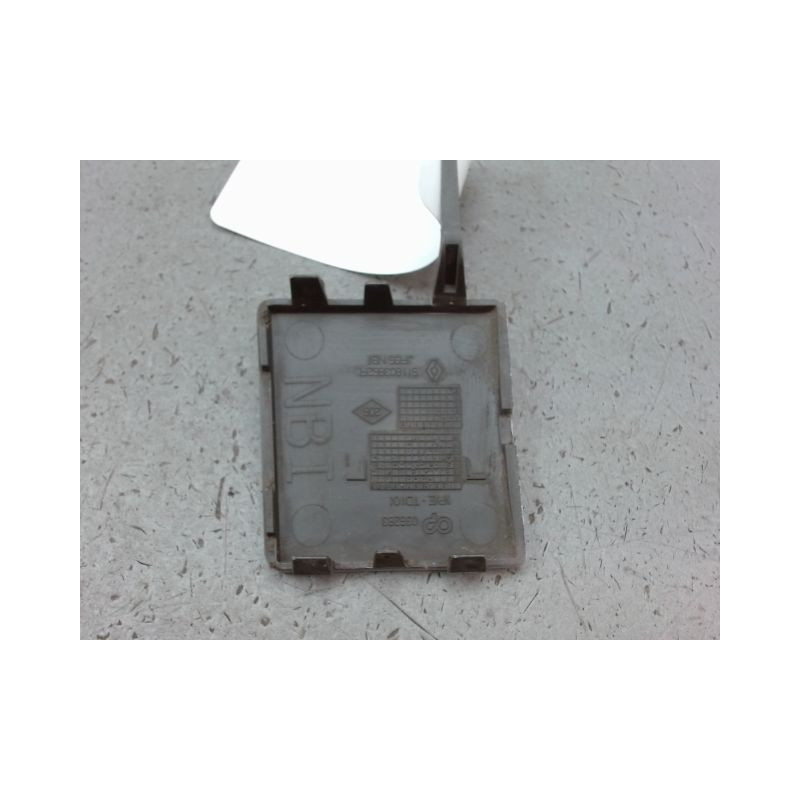 OBTURATEUR COUVRE CROCHET DE BOUCLIER AV RENAULT SCENIC MONOSP. III Phase 2 2011-2013