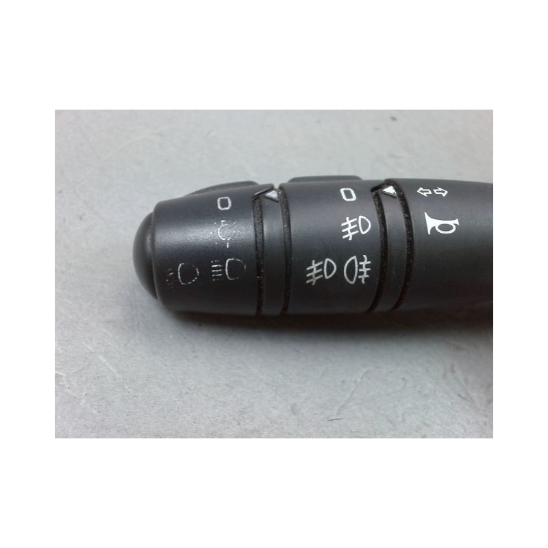 COMMANDE ECLAIRAGE DACIA SANDERO I 2008-2012