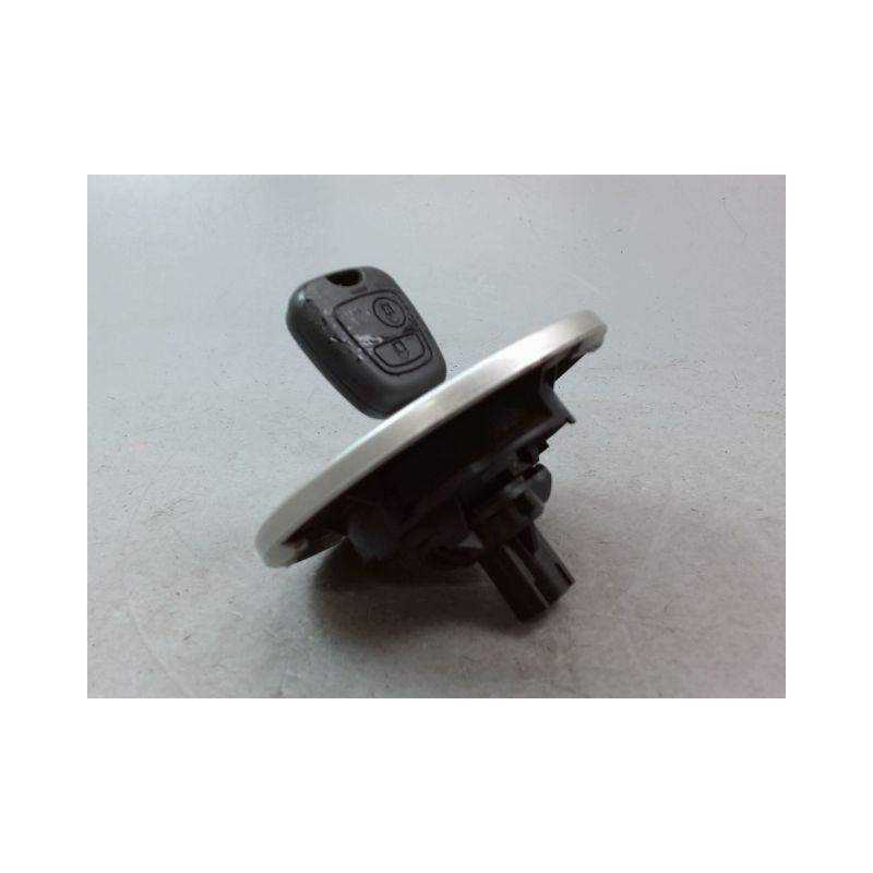 BOUCHON RESERVOIR A CARBURANT PEUGEOT 206 1998-2009