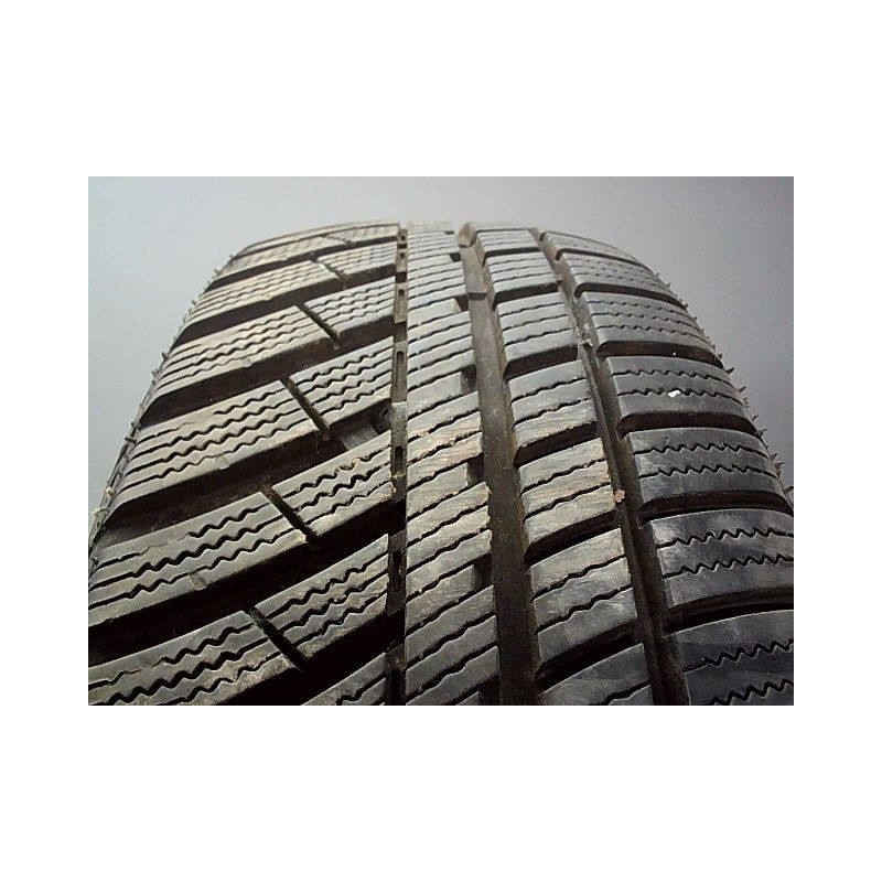 Pneu ROVELO ALL WEATHER R4S 175 65 14 82 T