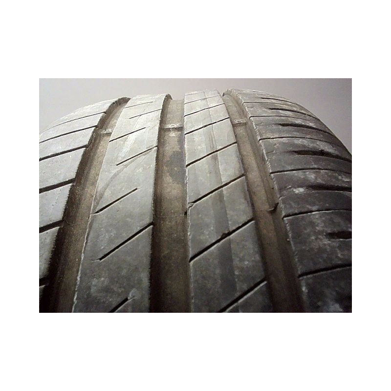 Pneu GOOD YEAR EFFICIENT GRIP PERFORMANCE 195 55 15 85 V