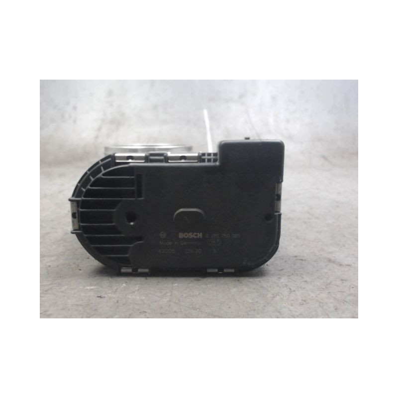 BOITIER PAPILLON PEUGEOT 206 5P