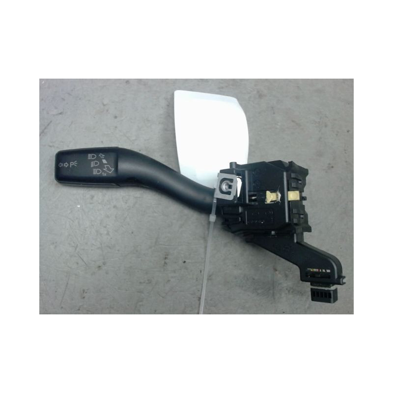 COMMANDE CLIGNOTANT AUDI A3