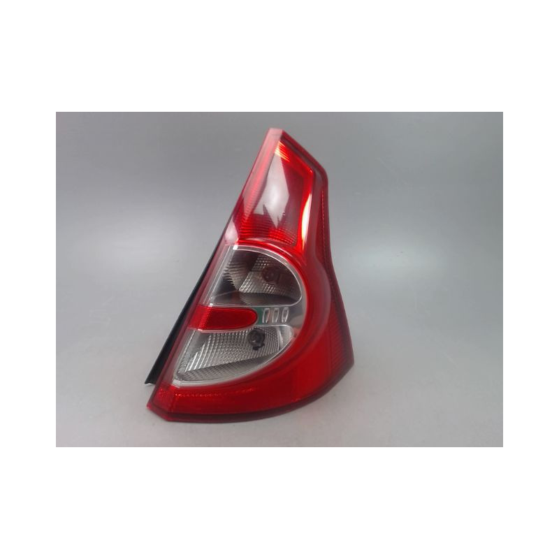 FEU ARRIERE DROIT DACIA SANDERO I 2008-2012