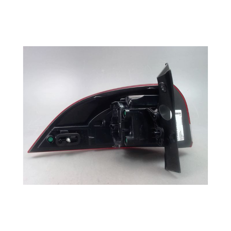 FEU ARRIERE DROIT RENAULT CLIO BREAK IV Phase 1 2012-...
