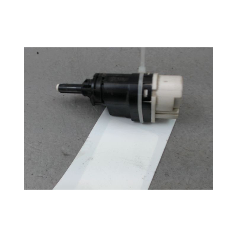 CONTACTEUR FEUX RECUL RENAULT CLIO BREAK IV Phase 1 2012-... 0.9 TCe 90 