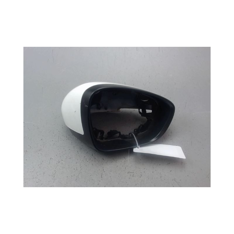 CARENAGE RETROVISEUR EXTERIEUR DROIT CITROEN C4