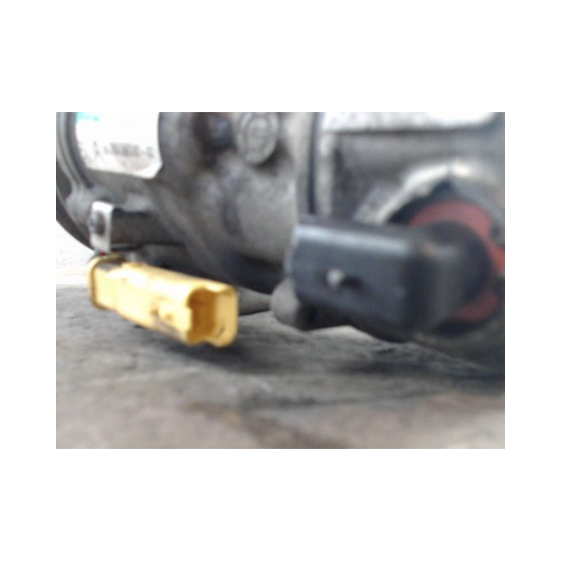 COMPRESSEUR AIR CONDITIONNE PEUGEOT 208
