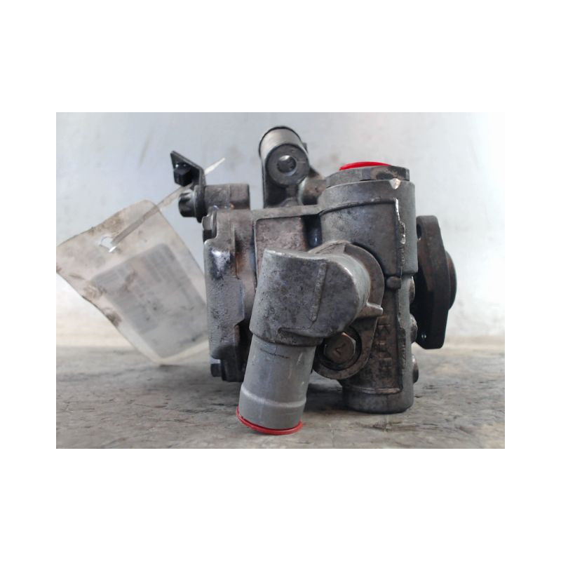 POMPE DIRECTION ASSISTEE MERCEDES CLASSE C 2004-