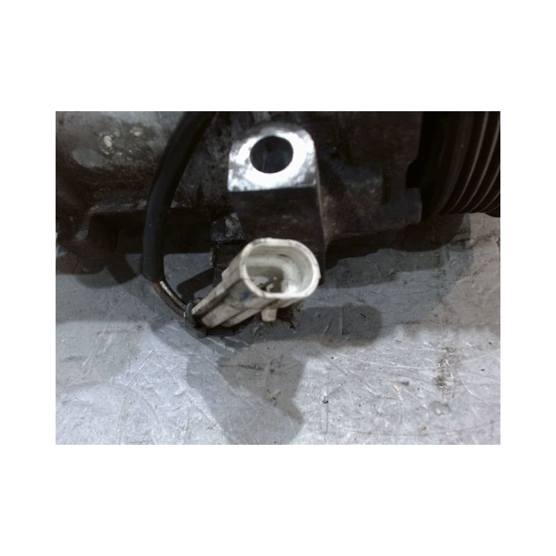 COMPRESSEUR AIR CONDITIONNE SUZUKI SWIFT